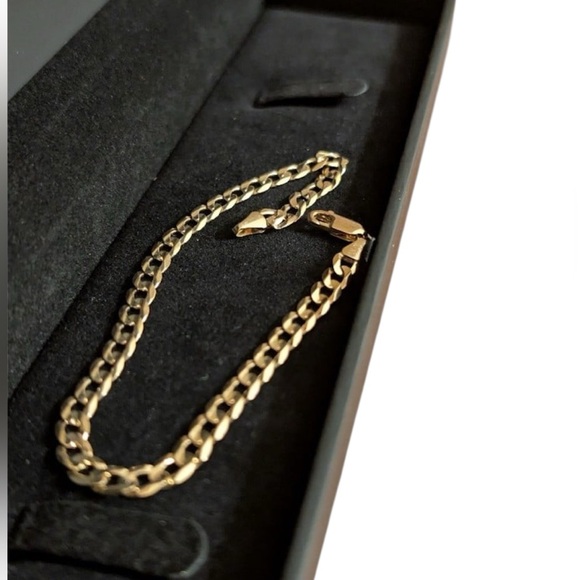Kay Jewelers Other - 10k Gold Curb Chain Bracelet In Original Box